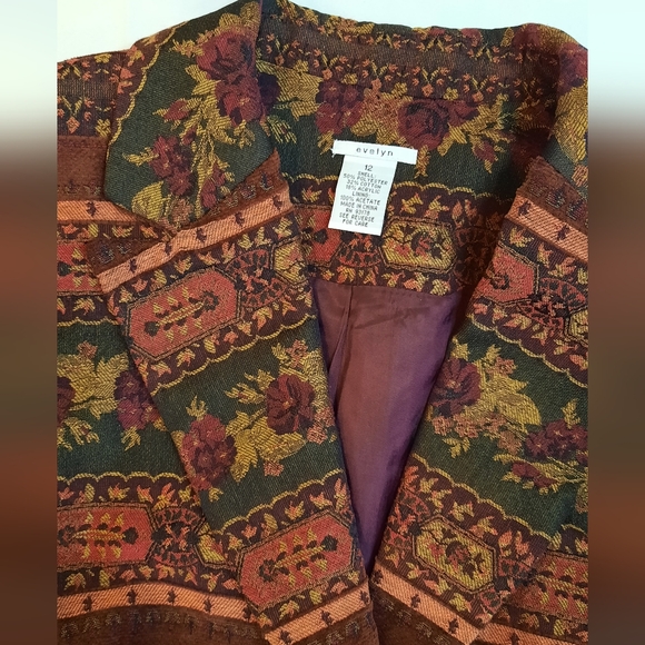 Tapestry Blazer - Picture 2 of 8